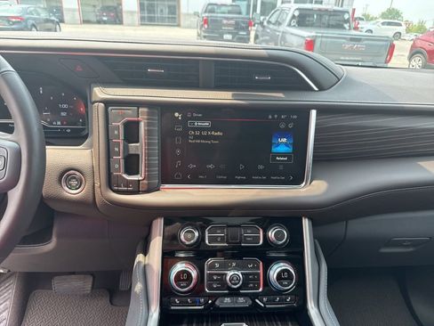 Used 2024 GMC Yukon XL Denali w/ Max Trailering Package image 23