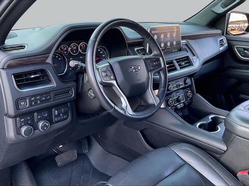 Used 2021 Chevrolet Tahoe Z71 w/ Z71 Signature Package AWD/4WD image 18