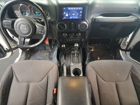 Used 2013 Jeep Wrangler Unlimited Sport AWD/4WD image 9