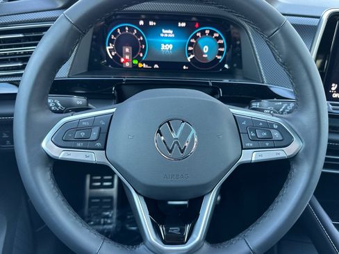 New 2026 Volkswagen Atlas Cross Sport SEL Premium R-Line image 23