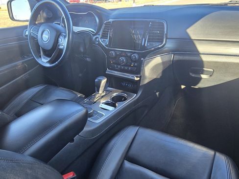 Used 2022 Jeep Grand Cherokee Limited image 29