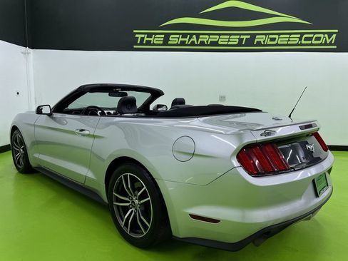 Used 2017 Ford Mustang Premium RWD image 7