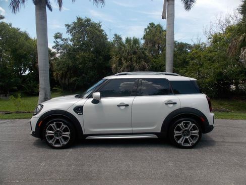 Used 2024 MINI Cooper Countryman S FWD image 9