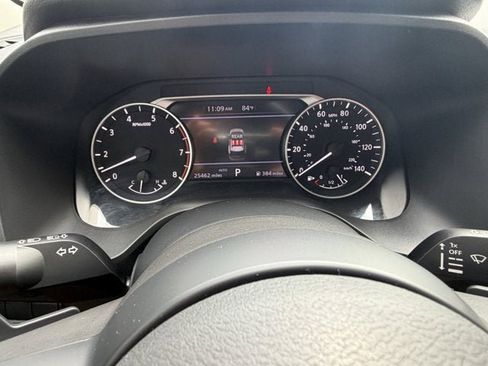 Used 2024 Nissan Rogue SV AWD/4WD image 18