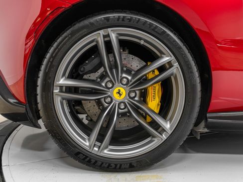 Certified 2022 Ferrari Roma image 15