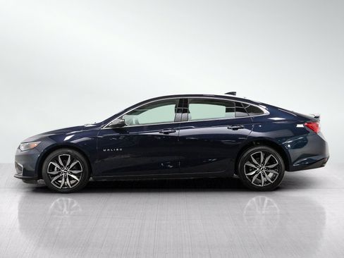 Used 2018 Chevrolet Malibu LT FWD image 2