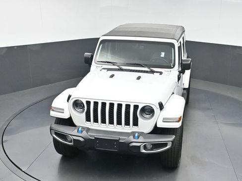 Used 2023 Jeep Wrangler Unlimited Sahara w/ Cold Weather Group AWD/4WD image 26