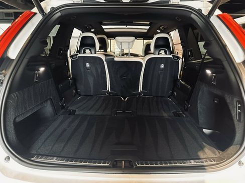 Used 2022 Volvo XC90 T8 R-Design w/ Advanced Package AWD/4WD image 23
