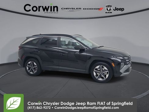 Used 2025 Hyundai Tucson SEL FWD image 1