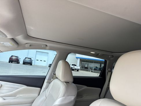 Used 2018 Nissan Murano SL w/ Moonroof Package AWD/4WD image 13