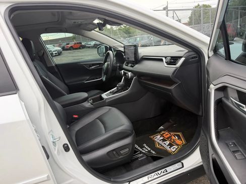 Used 2024 Toyota RAV4 Limited w/ Weather Package AWD/4WD image 27