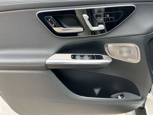 Certified 2025 Mercedes-Benz GLC 300 4MATIC image 18