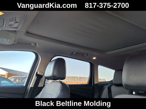 Used 2017 Ford Escape Titanium image 15