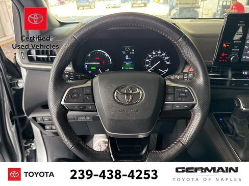 Used 2021 Toyota Sienna XSE FWD image 20