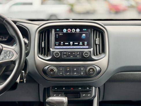 Used 2016 Chevrolet Colorado Z71 image 11