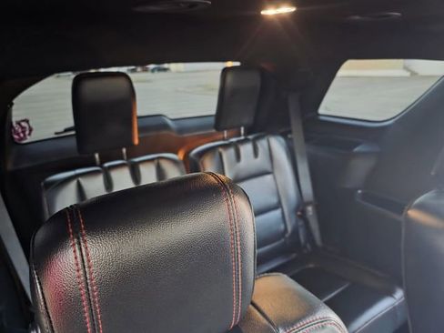 Used 2019 Ford Explorer Sport w/ Equipment Group 401A image 11