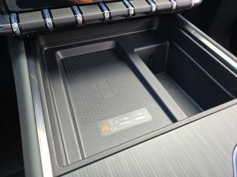 New 2026 GMC Acadia AT4 w/ Super Cruise Package image 36