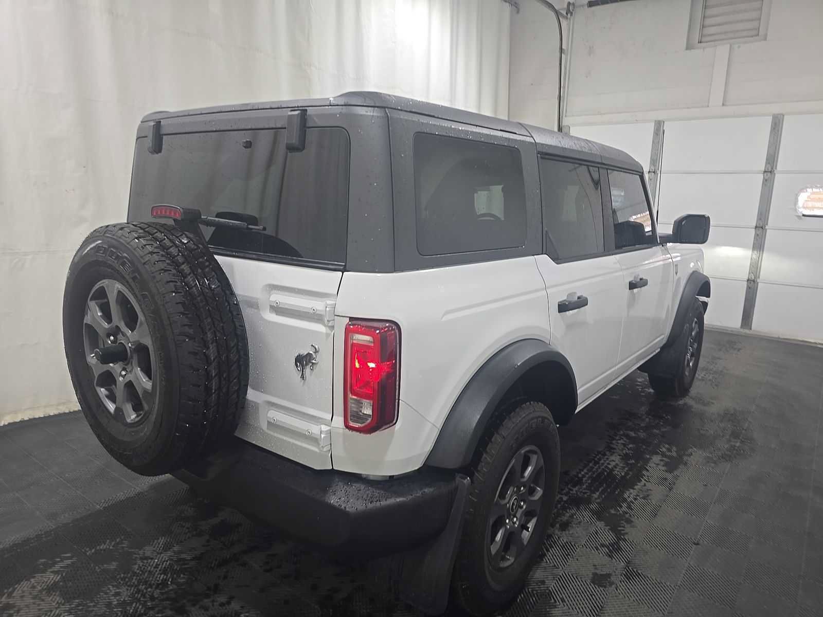 Used 2024 Ford Bronco Big Bend AWD/4WD image 3