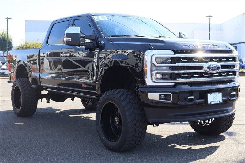 Used 2024 Ford F350 Platinum AWD/4WD image 7