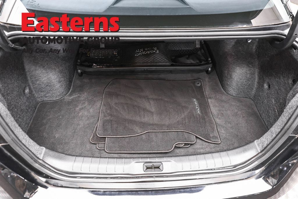 Used 2024 Nissan Altima 2.5 SV w/ SV Premium Package FWD image 9