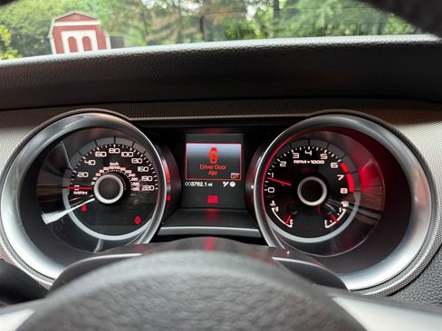 Used 2013 Ford Mustang Shelby GT500 RWD image 46