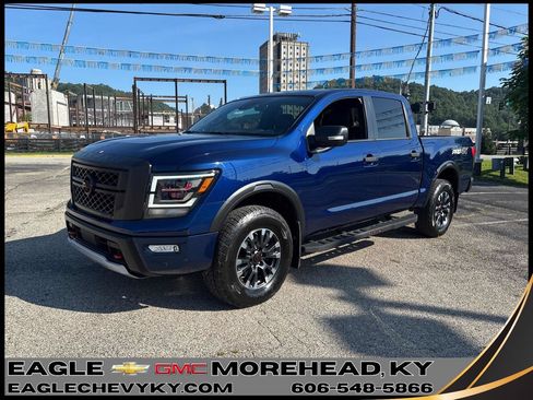 Used 2024 Nissan Titan PRO-4X w/ Pro-4x Convenience Package AWD/4WD image 1