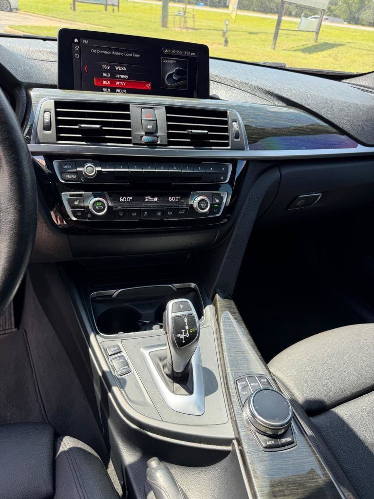 Used 2018 BMW 330i Sedan RWD image 6
