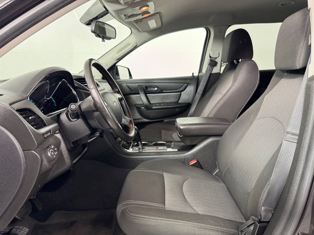 Used 2017 Chevrolet Traverse LT w/ Style and Technology Package AWD/4WD image 12