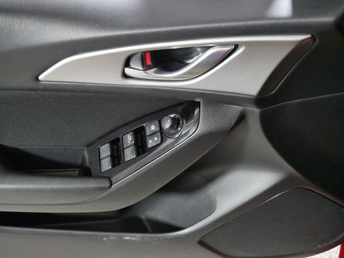 Used 2017 MAZDA MAZDA3 Sport image 20