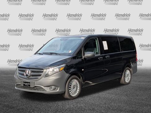 Used 2023 Mercedes-Benz Metris Passenger image 5