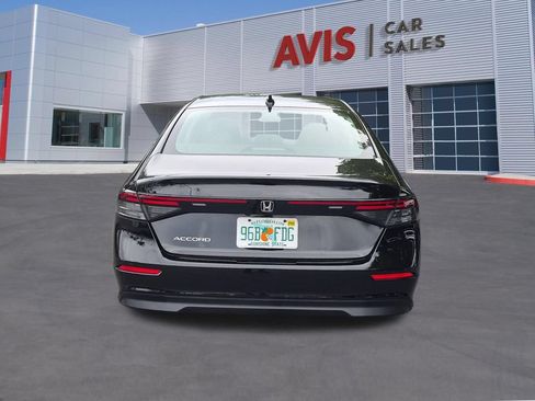 Used 2025 Honda Accord LX image 7