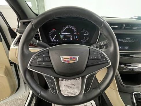 Used 2017 Cadillac XT5 Luxury w/ Driver Awareness Package image 36