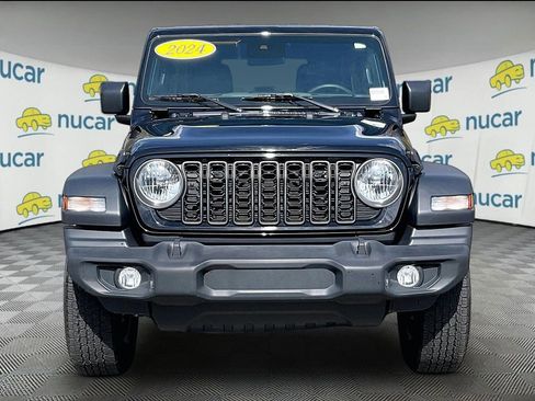 Used 2024 Jeep Wrangler Unlimited Sport AWD/4WD image 2