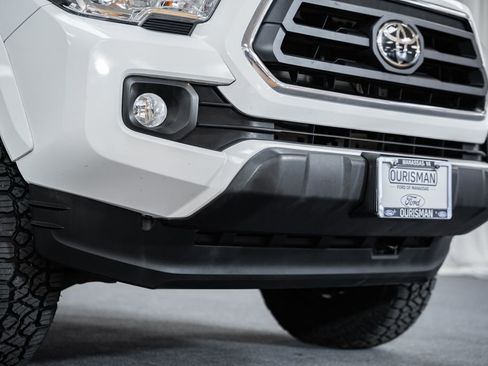 Used 2020 Toyota Tacoma SR5 image 14