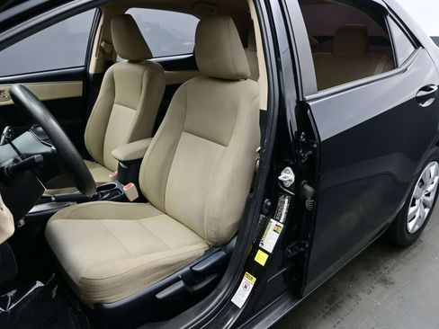 Used 2015 Toyota Corolla LE FWD image 14