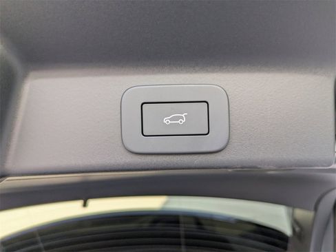 New 2026 Jaguar F-PACE R-Dynamic S image 14