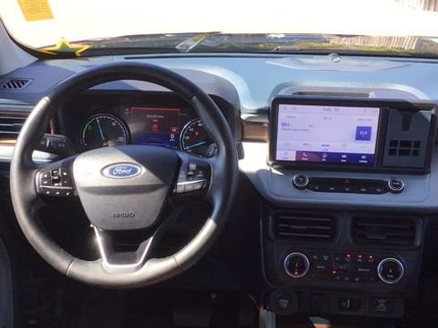 Certified 2024 Ford Maverick Lariat image 16