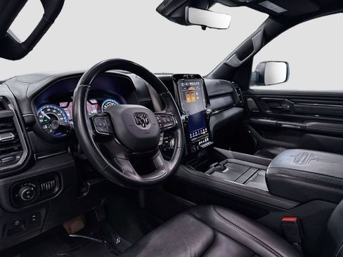 Used 2022 RAM 1500 Limited AWD/4WD image 9