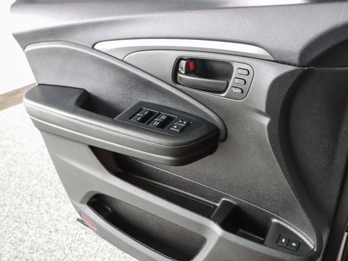 Used 2023 Honda Passport EX-L image 23