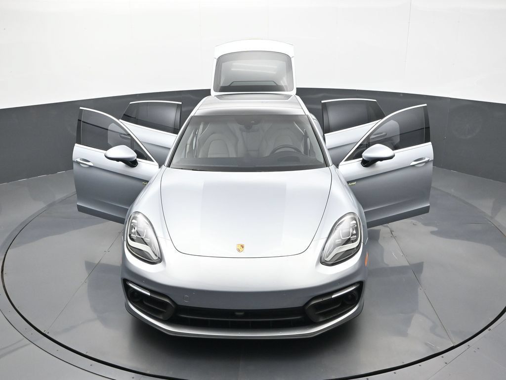 Certified 2023 Porsche Panamera AWD/4WD image 31