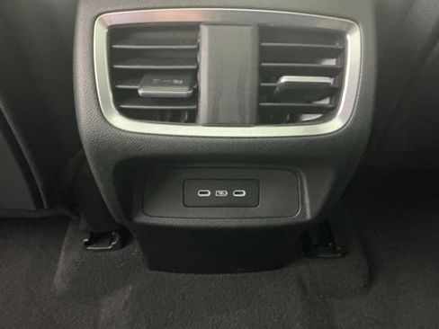 Used 2024 Acura RDX SH-AWD w/ Technology Package image 11