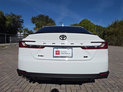 Certified 2025 Toyota Camry SE image 10