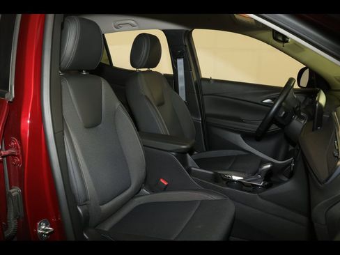 Used 2024 Buick Encore GX Preferred w/ Comfort Package AWD/4WD image 28