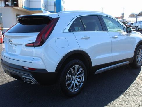 Used 2023 Cadillac XT4 Premium Luxury w/ Driver Assist Package image 3