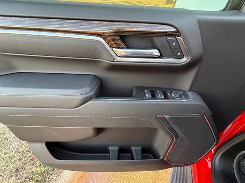 New 2026 GMC Sierra 1500 Elevation image 12