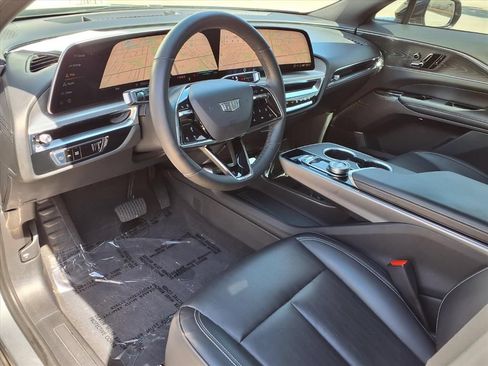 Used 2024 Cadillac Lyriq Luxury RWD image 17