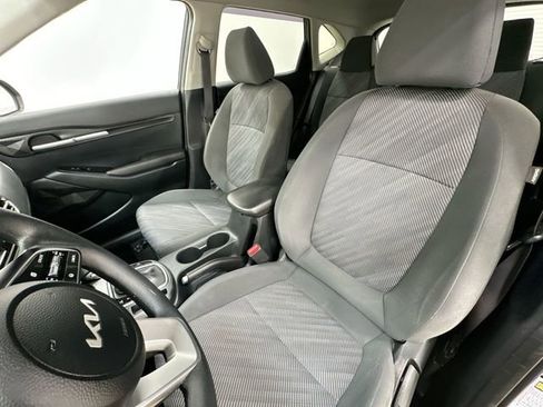 Used 2023 Kia Seltos LX AWD/4WD image 14