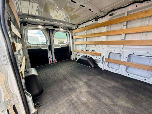 Used 2018 Ford Transit 250 130 Low Roof w/ Exterior Upgrade Package image 29