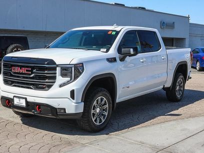 Used 2025 GMC Sierra 1500 AT4