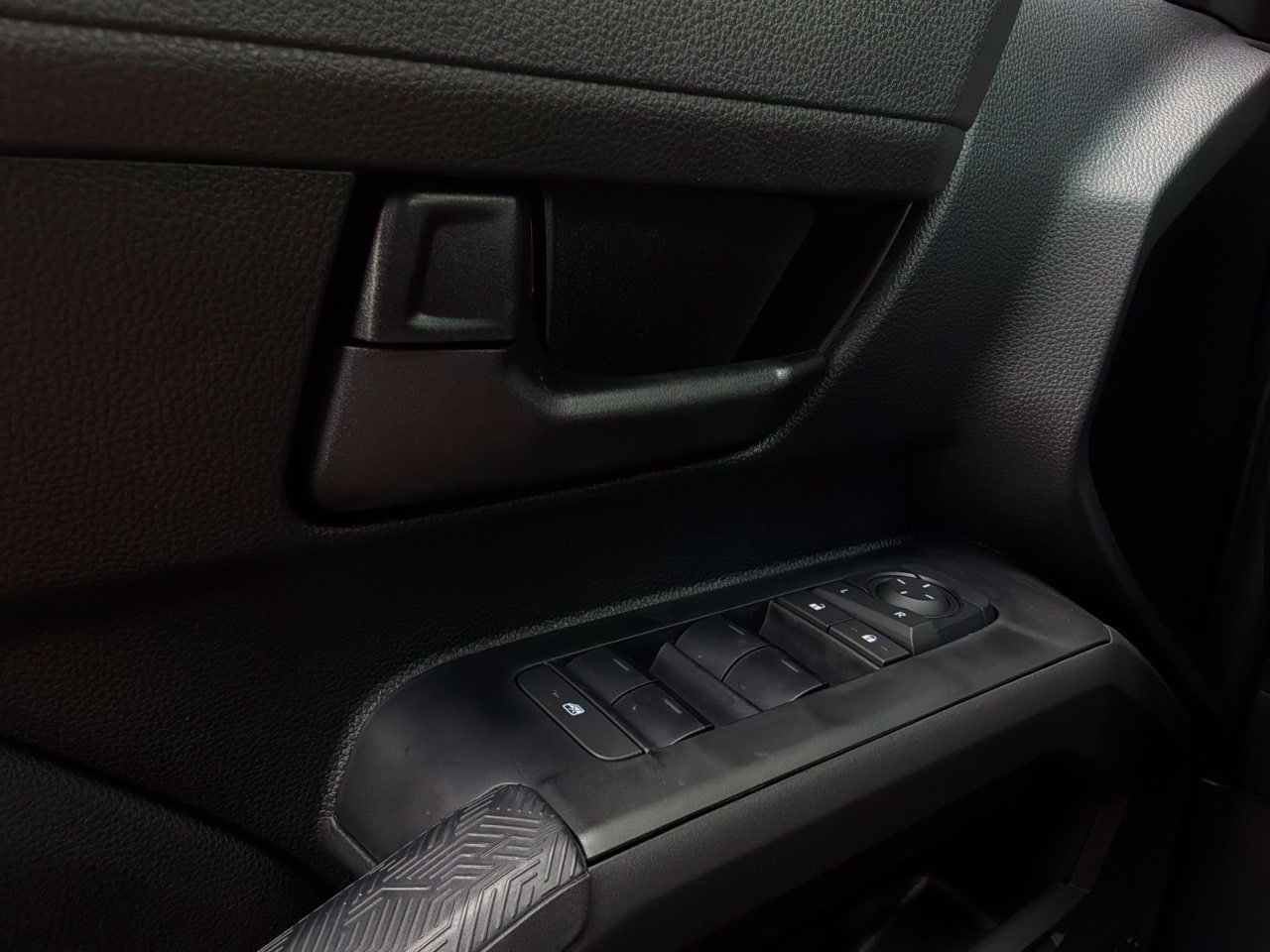 Certified 2026 Toyota Tacoma SR w/ SR Upgrade Package RWD image 21